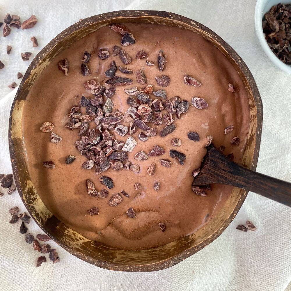 Healthy Mint chocolate smoothie bowl