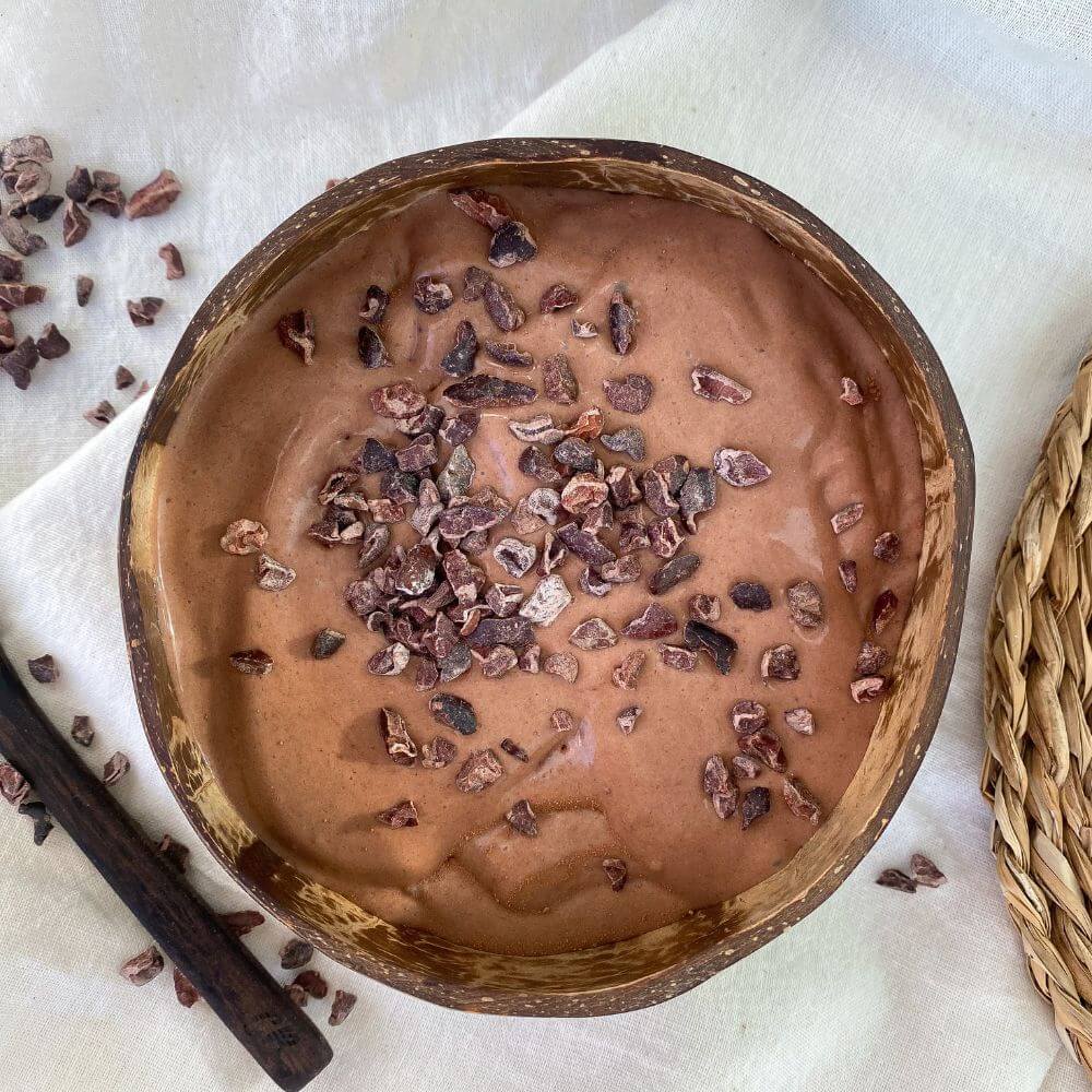 Healthy Mint chocolate smoothie bowl