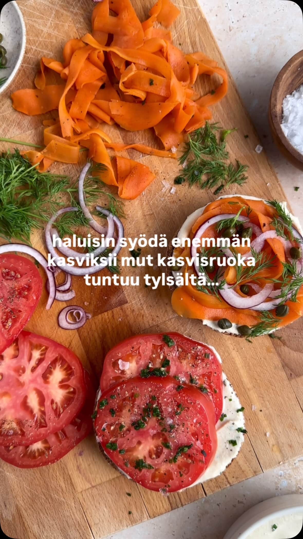 Nappaa tili seuraantaan jos kaipaat inspoa värikkääseen ja kasvispainotteiseen arkiruokaan 🌿🩷🌈🍝

kasvisruoka, ruokablogi, helpot reseptit, ruoanlaitto