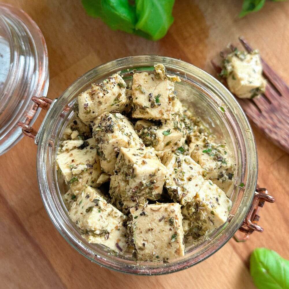 Vegaaninen Tofu feta