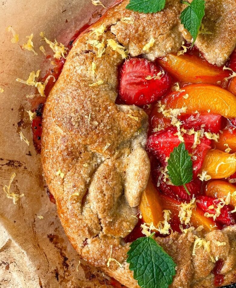 mansikka-aprikoosi galette